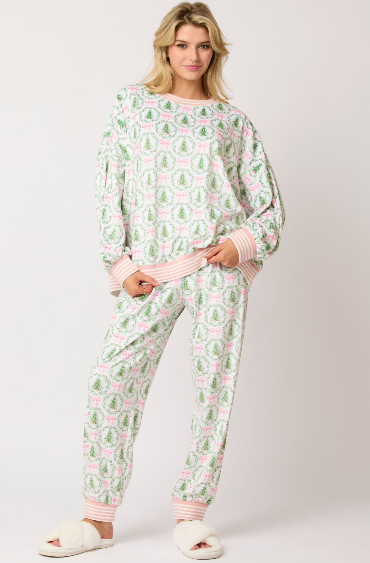 Laventra™ - Christmas Loungewear Set